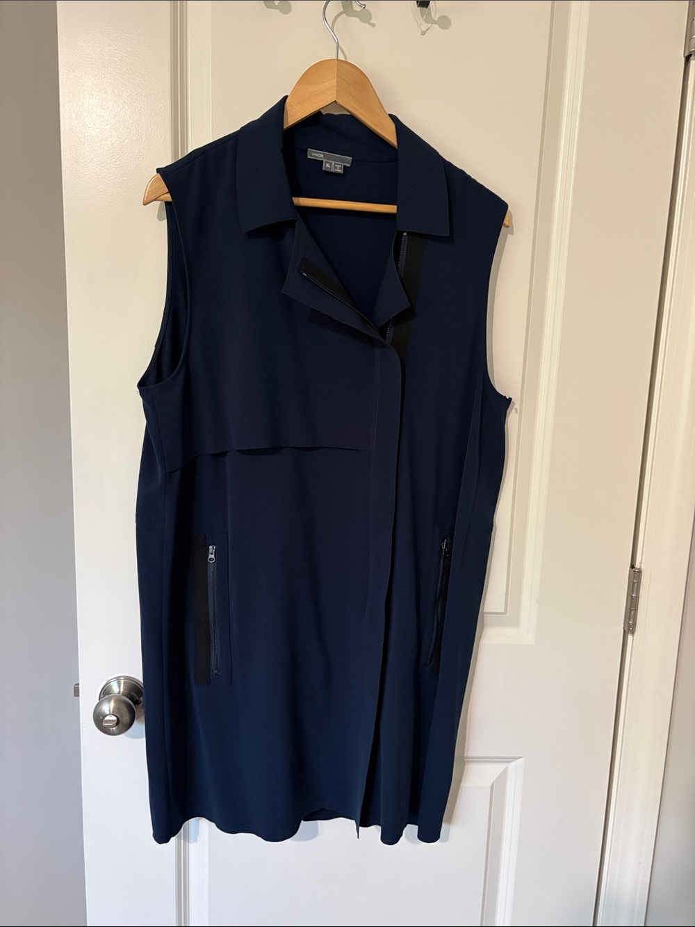 VINCE Navy Blue Laser Cut Trench Style Vest Jacket Zip Front Sleeveless